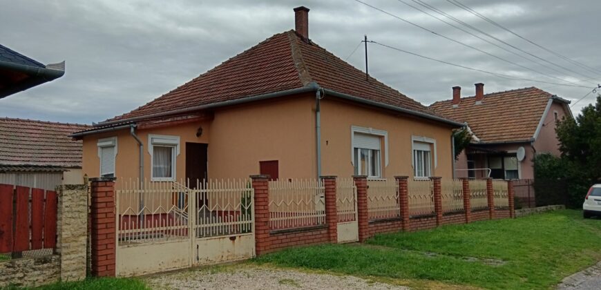 Újszász, Lehel út